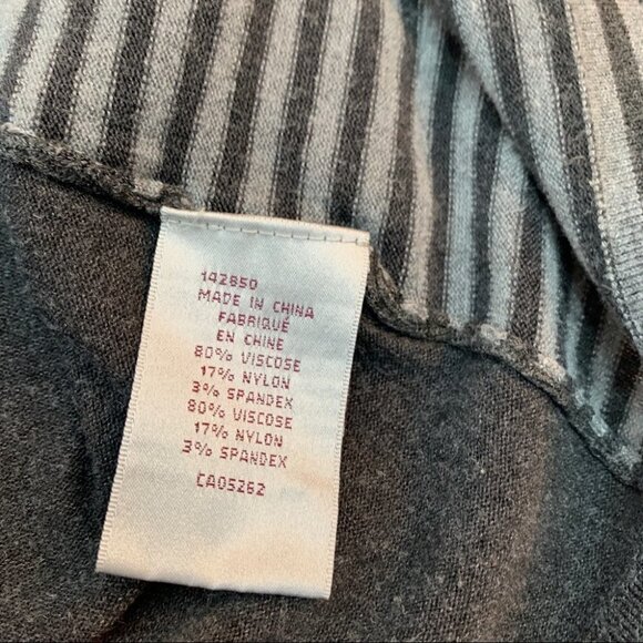 𝅺point Zero Grey V Neck Long Cardigan Size M - Picture 9 of 10